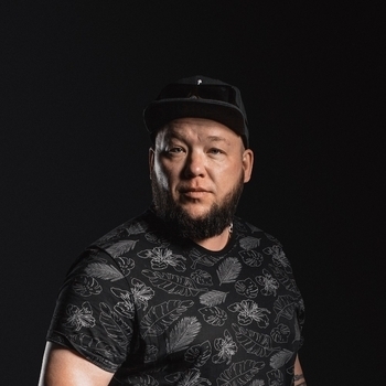 Танцуй (2019) 