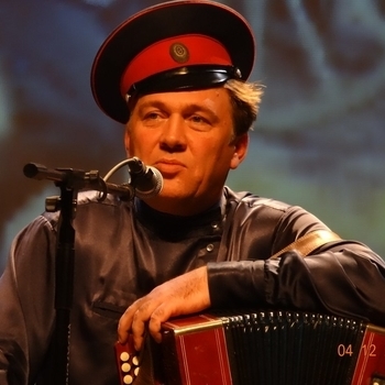 Была весна, мы встретились случайно 