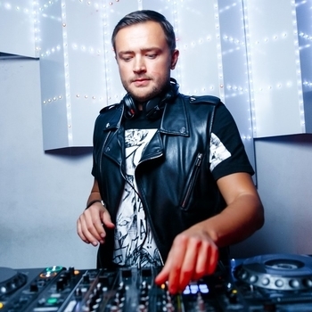 Ty bol'she mne ne nuzhen (Mike Crystal Remix) 
