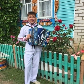 Михаил Веселов